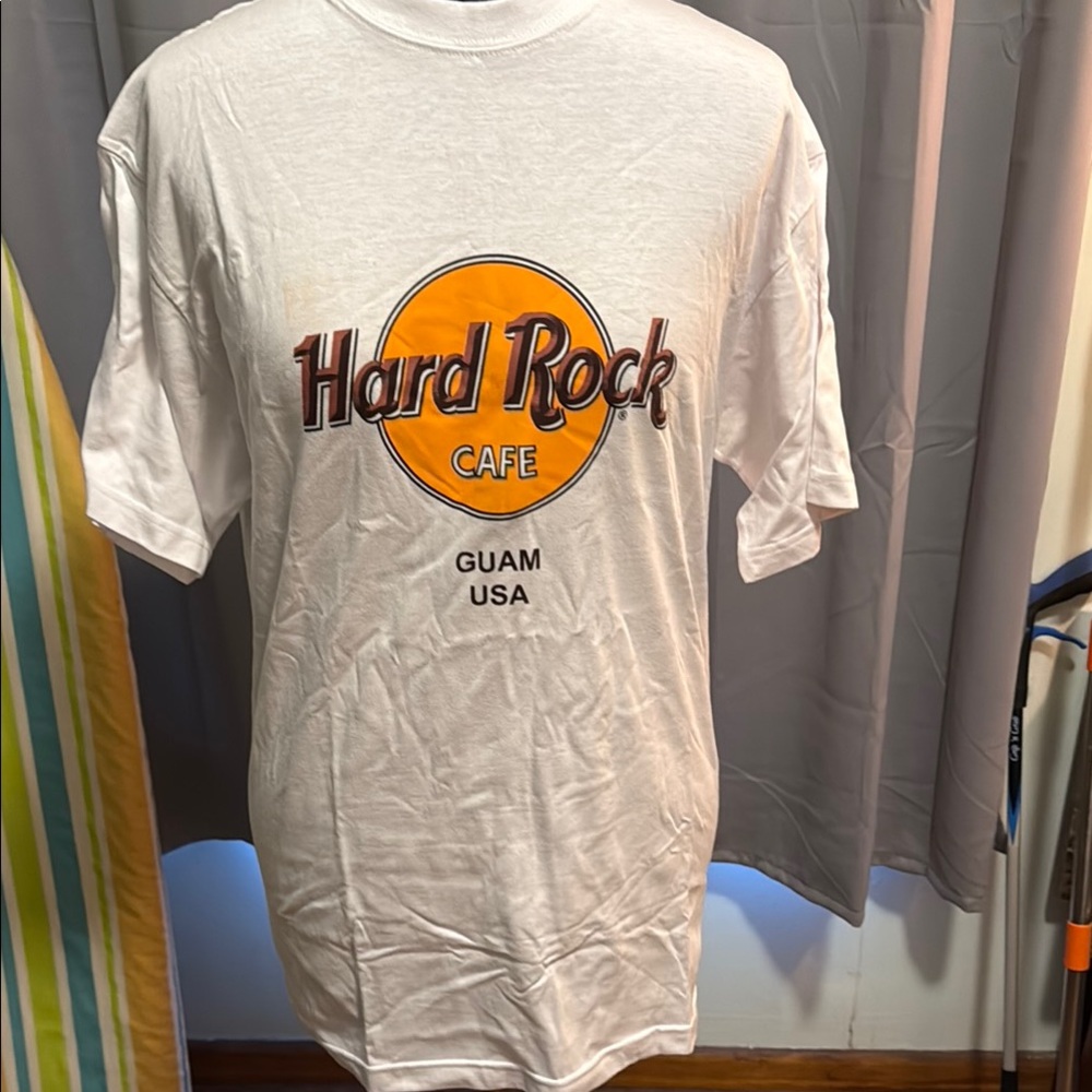 Attn Collectors: Hard Rock Cafe White T-Shirt collectors T-shirt from Guam NWOT